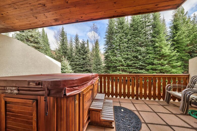 Timberline Village #15 By Bear Country