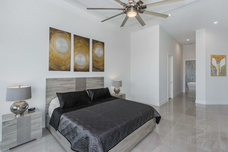 Villa Cosmopolitan By Vacationhit