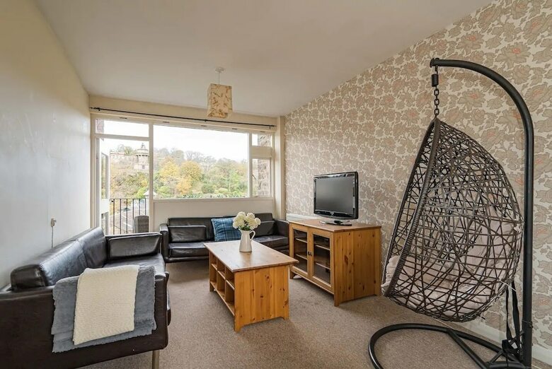 Royal Mile 2br Apartment Private Balcony