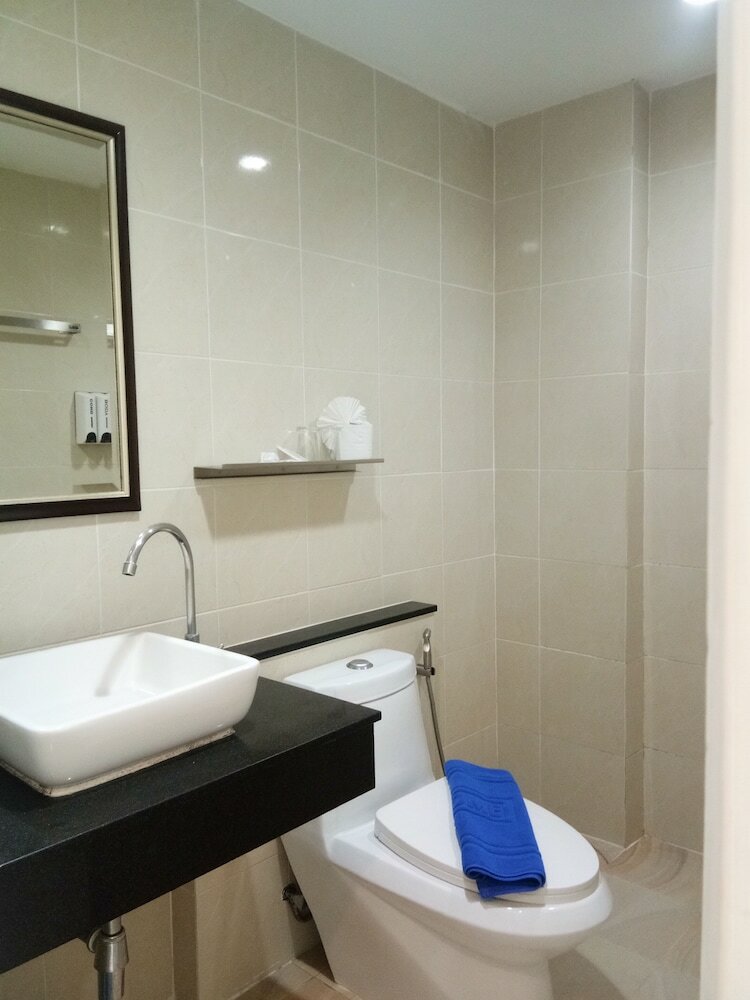 Hotel Seacono Patong Beach Front