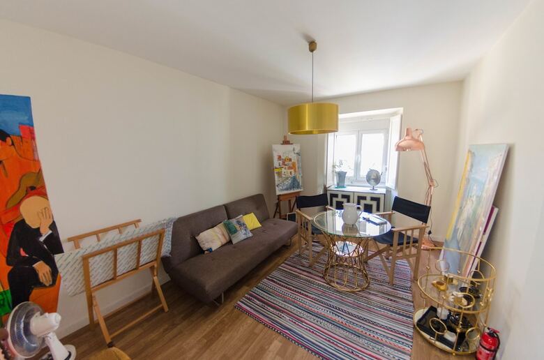 Lovely Apartment In Typical Lisbon