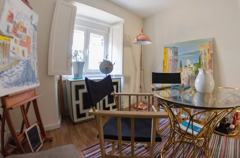 Lovely Apartment In Typical Lisbon