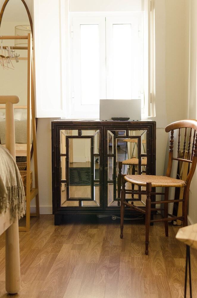 Lovely Apartment In Typical Lisbon