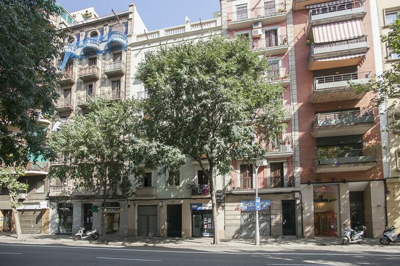 Apartamentos Bbarcelona Industria Flat