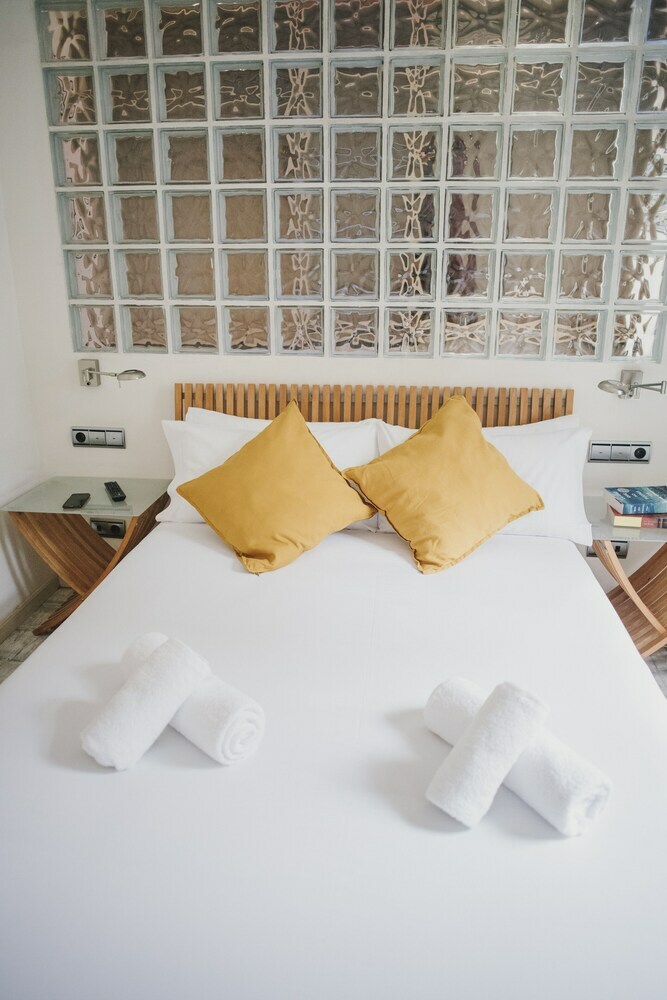 Apartamentos Bbarcelona Industria Flat