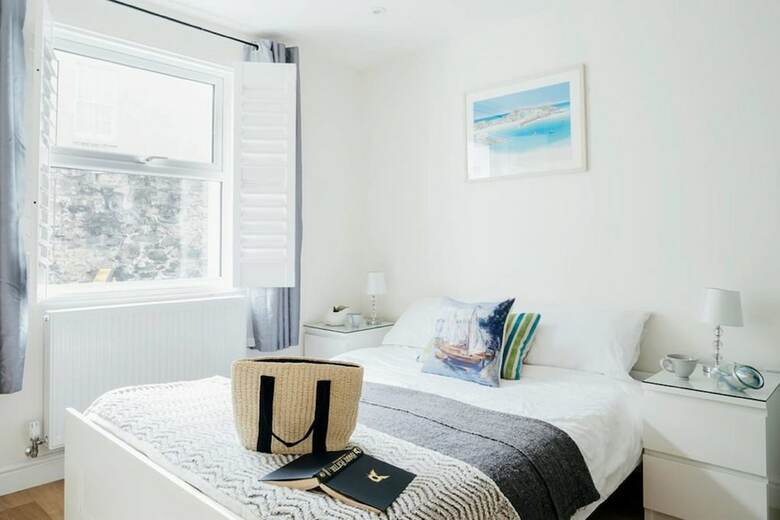 10 Fernlea Court
