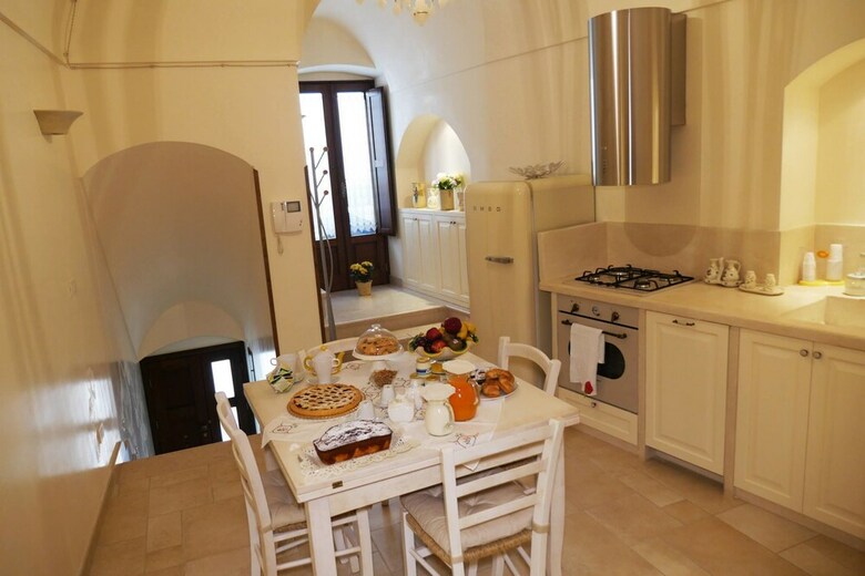 Attis B&B