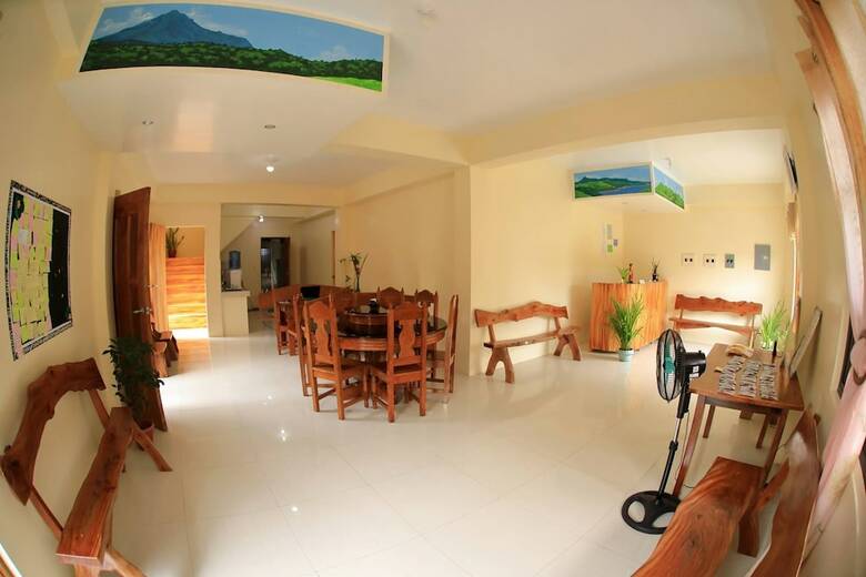Bed & Breakfast Baletin Hometel Batanes