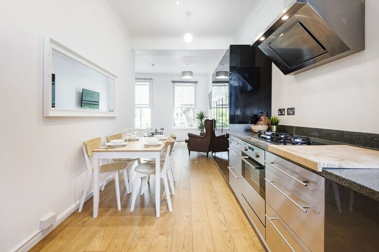 Stamford Brook Apartments