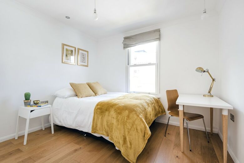 Stamford Brook Apartments