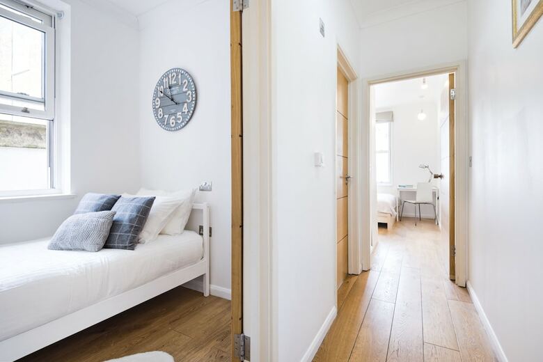 Stamford Brook Apartments