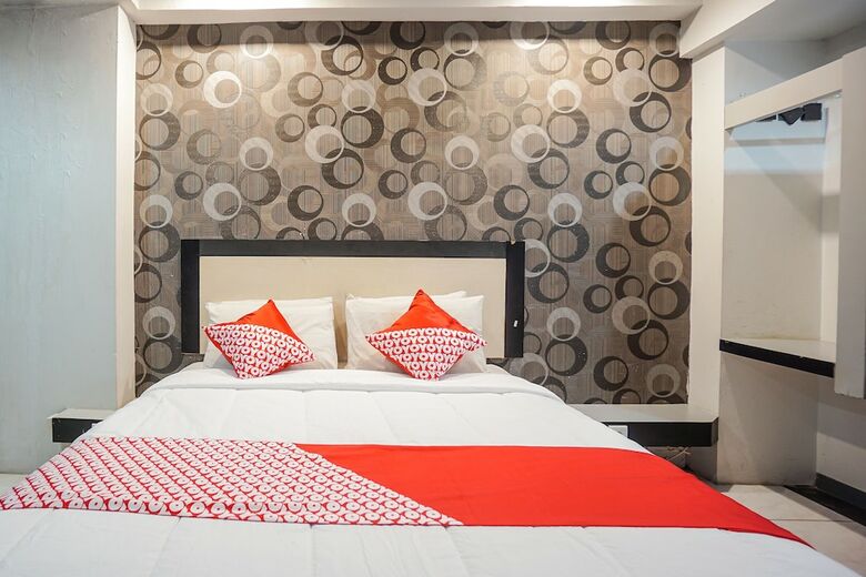 Hostal Oyo 1318 Hotel Prince Boulevard