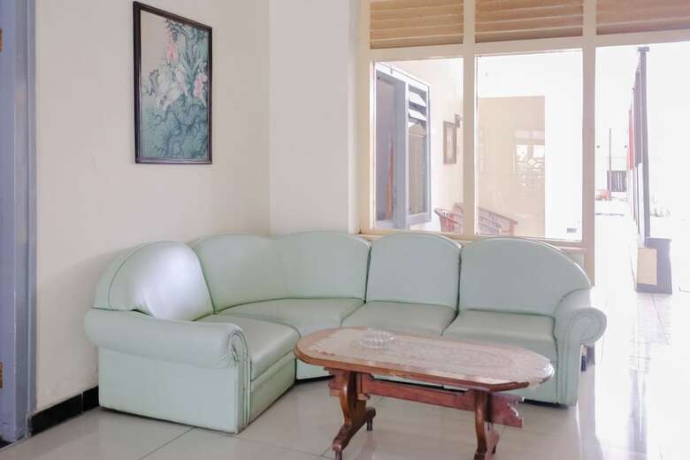 Oyo 1036 Hotel Palem 1