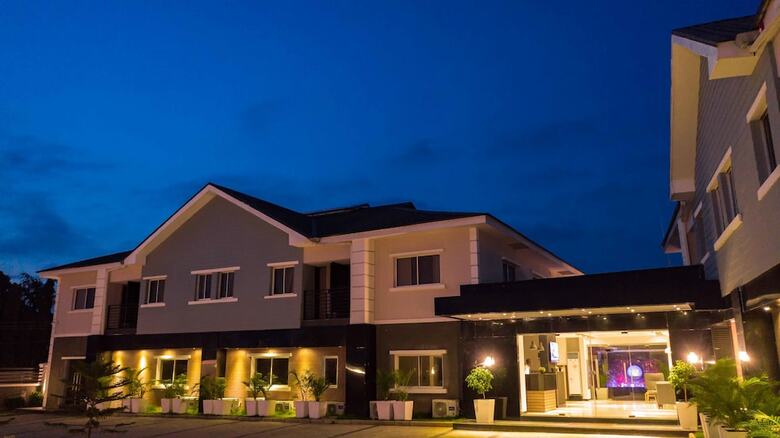 Hotel The Edge By Wellness