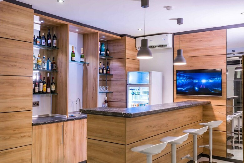 Hotel The Edge By Wellness