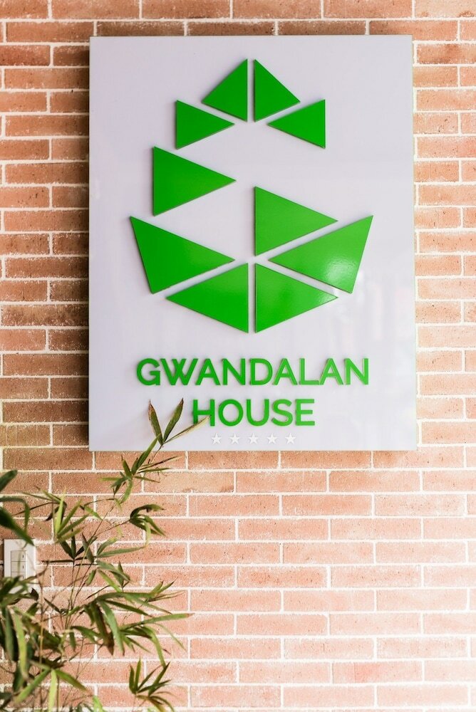 Bed & Breakfast Gwandalan House