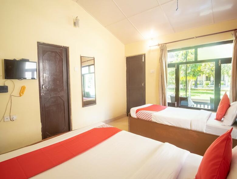 Hotel Oyo 556 Chitwan Riverside Resort