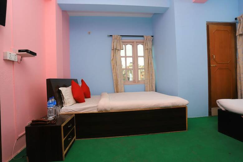 Spot On 521 Himalayan Regency Hotel