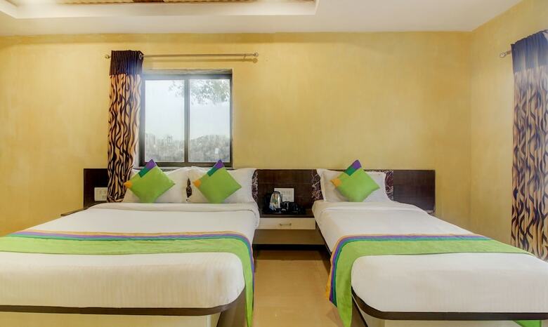 Hotel Treebo Trend Bright Holidays