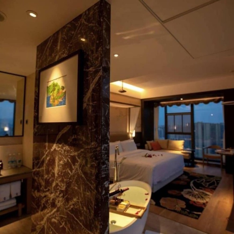 Hengding Century Hotel
