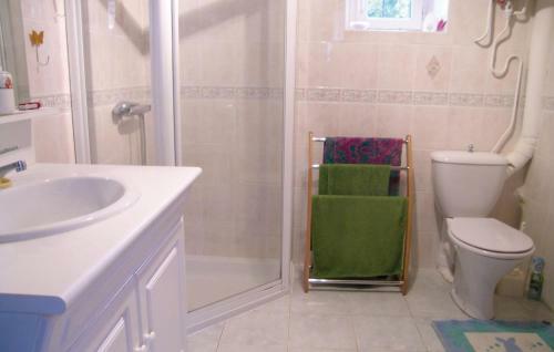 Holiday Home Route De Pen Woas