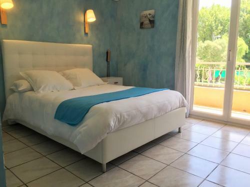 Hotel Logis - Le Clement V