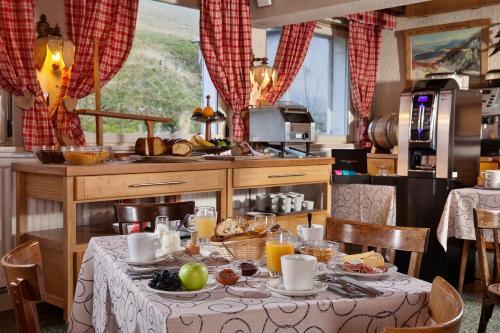 Hotel Logis Le Rouge Gazon
