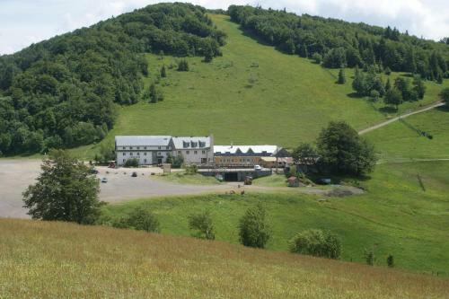Hotel Logis Le Rouge Gazon