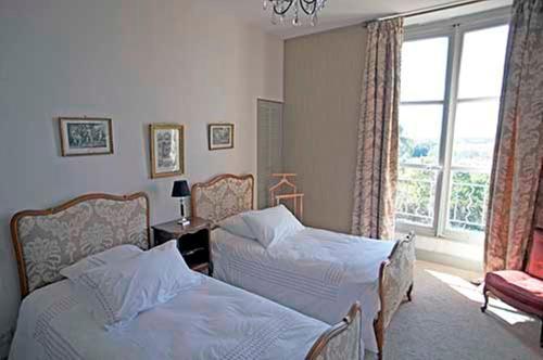 Bed & Breakfast Ch�teau De Clermont-sav�s