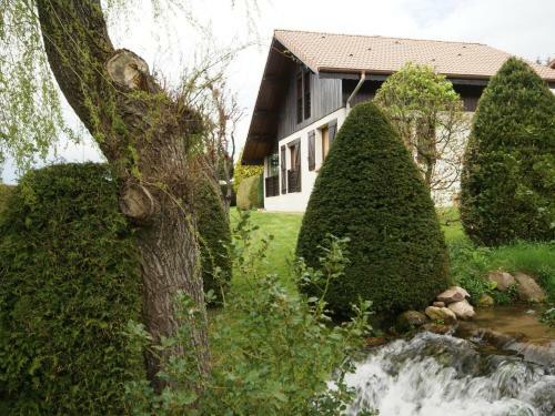 Holiday Home Les Chalets Du Neune Gerbepal