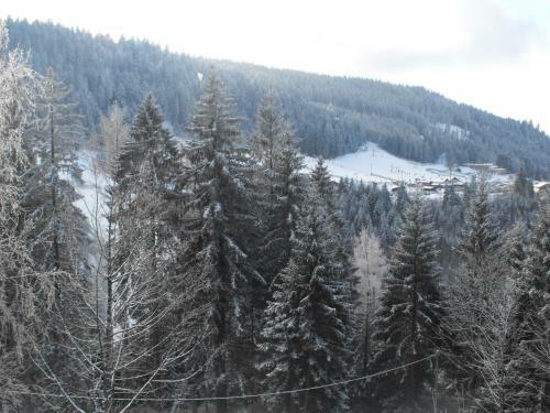 Holiday Home Les Chalets Du Neune Gerbepal