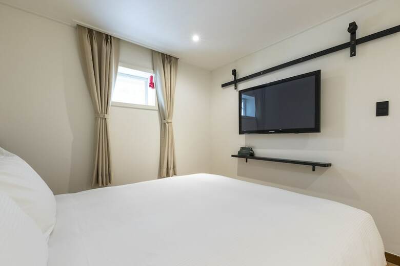 First Stay Hotel Eagle Owl