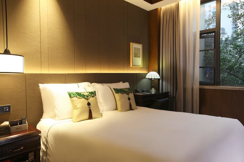 Elite Polink Hotel (Chongqing Jiefangbei Branch)