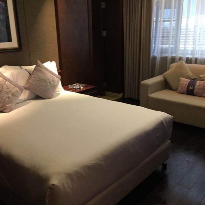 Elite Polink Hotel (Chongqing Jiefangbei Branch)