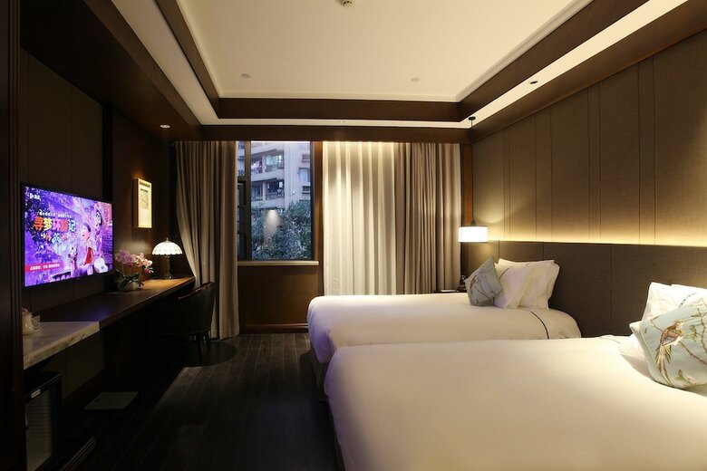 Elite Polink Hotel (Chongqing Jiefangbei Branch)