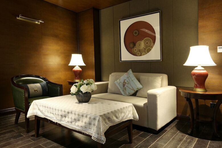 Elite Polink Hotel (Chongqing Jiefangbei Branch)