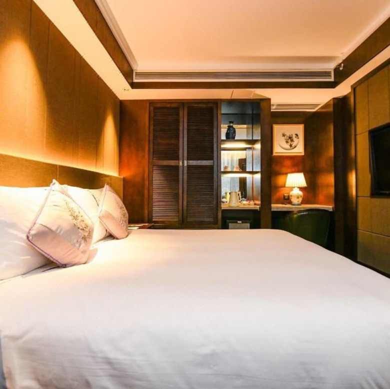 Elite Polink Hotel (Chongqing Jiefangbei Branch)