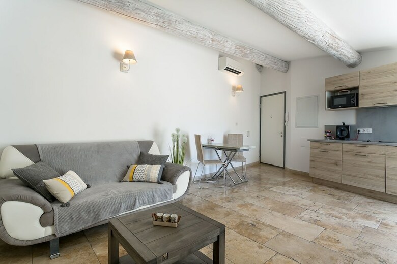 Apartamentos Nuit �toil�e