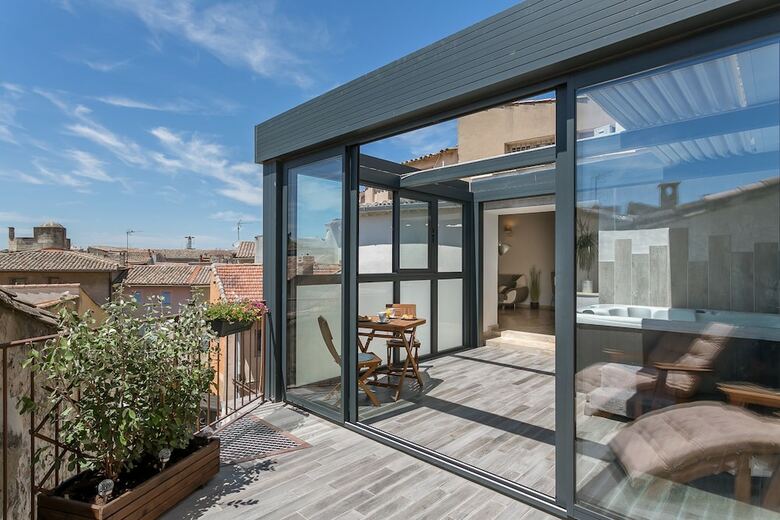 Apartamentos Nuit �toil�e