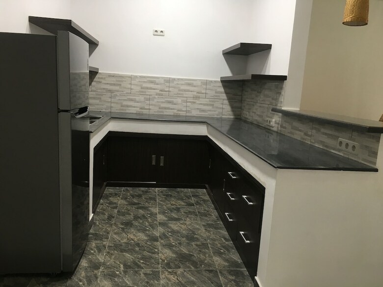 Senggigi Homes & Apartment