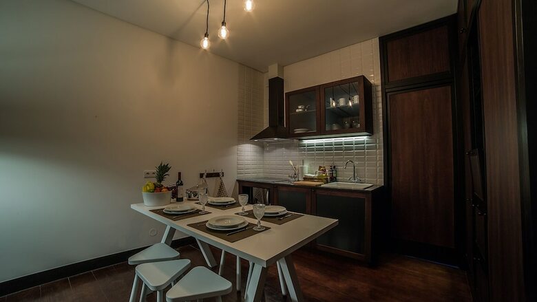 Tripas-cora��o, Cl�rigos Apartment