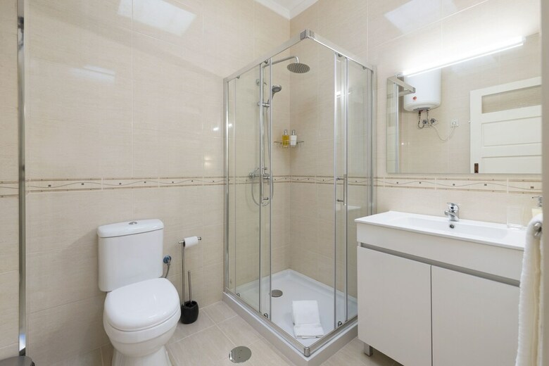 Tripas-cora��o, Breiner Apartments
