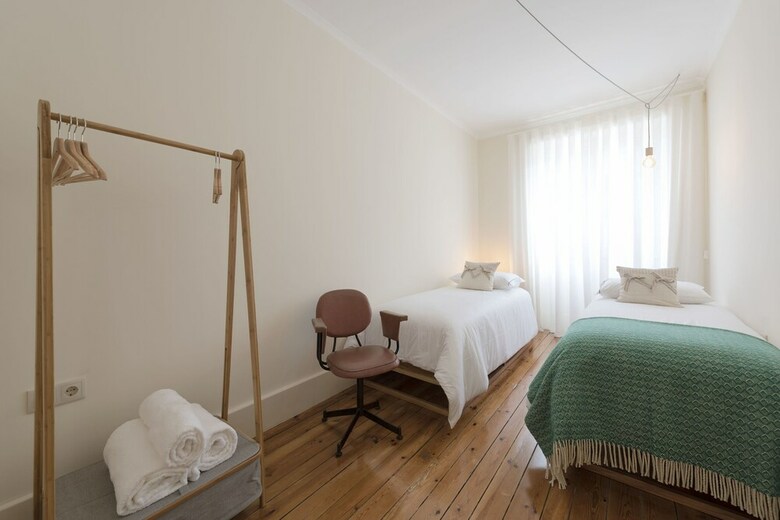 Tripas-cora��o, Breiner Apartments