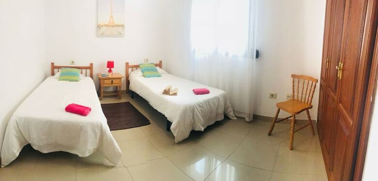 Hotel Cristianos Town Guesthouse