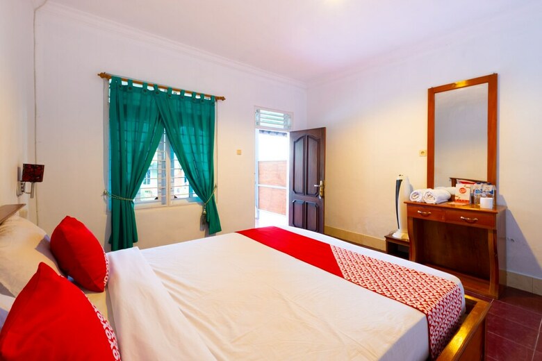 Hotel Oyo 1320 Green Orry Inn