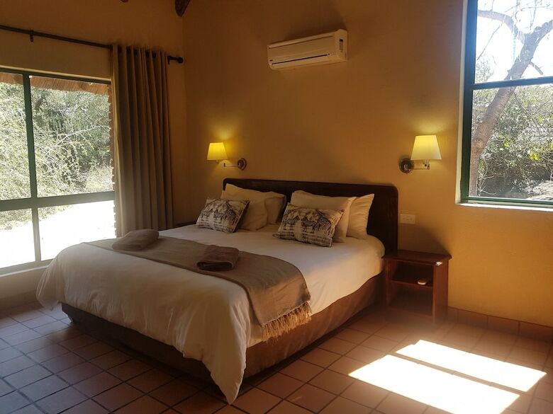 Ekuthuleni River Front Chalets