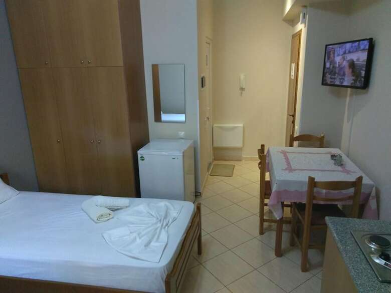Elidon Apartments