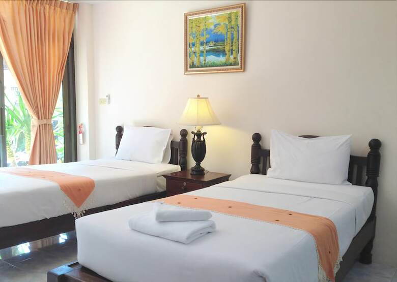 Panupong Hotel