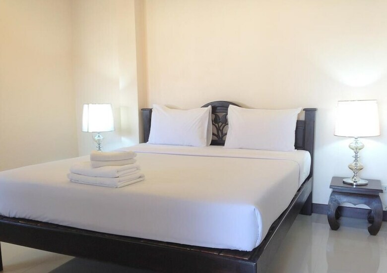 Panupong Hotel