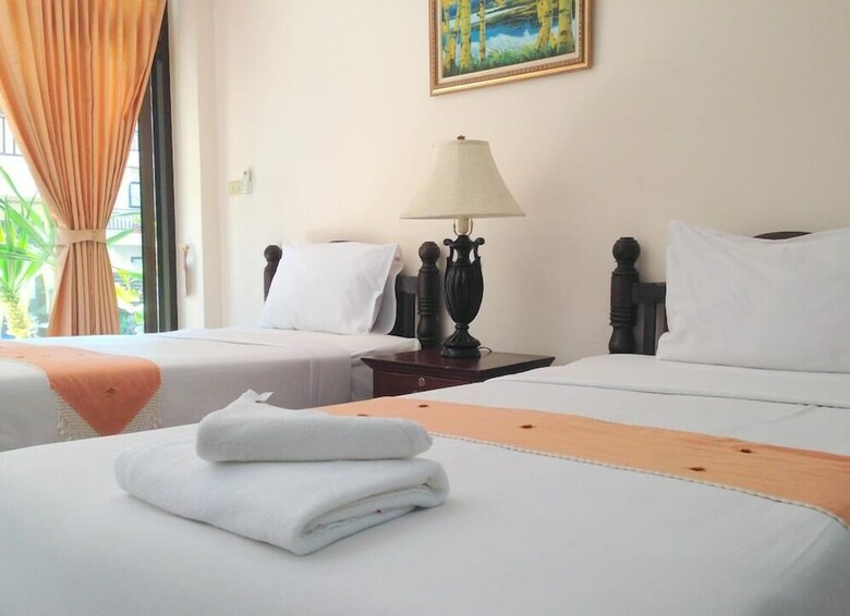 Panupong Hotel